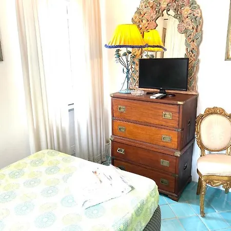 Il Campanile Sulla Piazzetta Bed & Breakfast Capri